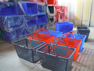 Plastic Handvatsupermarkt en Opslag Kleinhandels het Winkelen Mandopslag